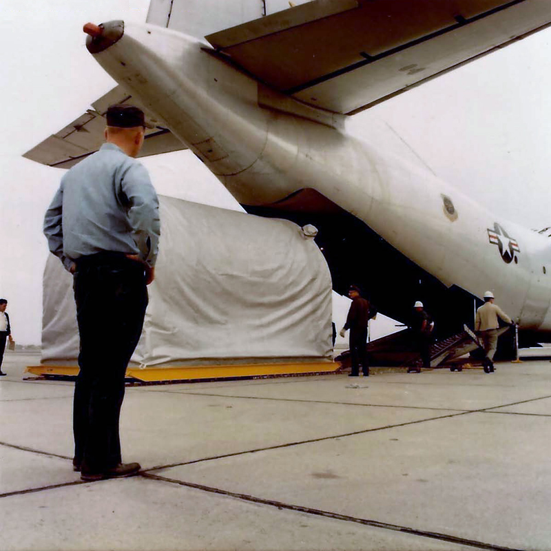 Illustration for article titled Newly Declassified Photos Show The Crewed USAF Spy Spacecraft That Almost Was